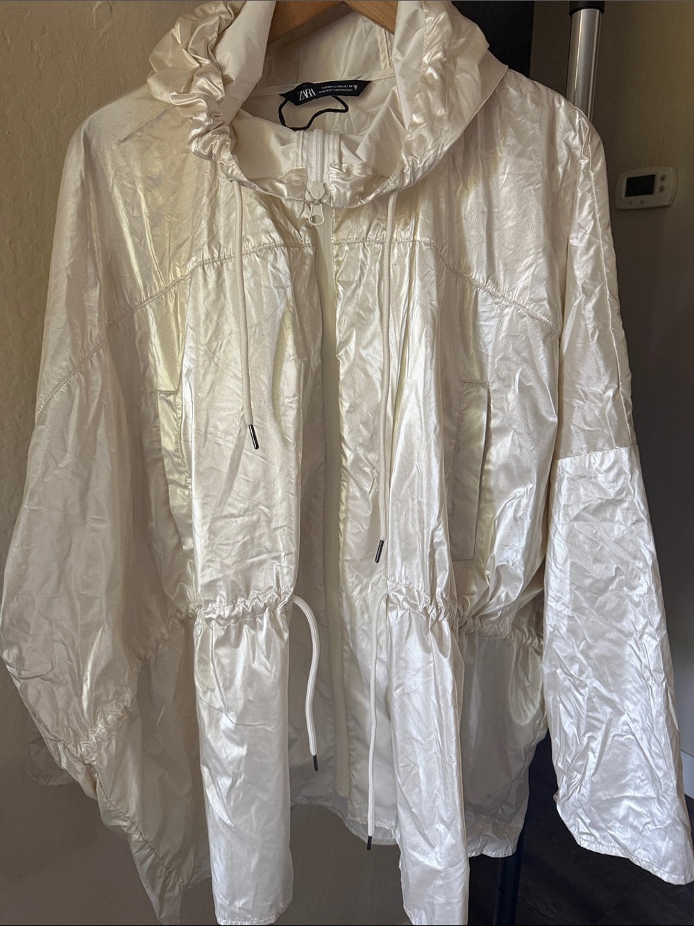 Zara Off-White Hooded Raincoat Oversized Hooded Shiny Pearl Windbreaker - Picture 4 of 5